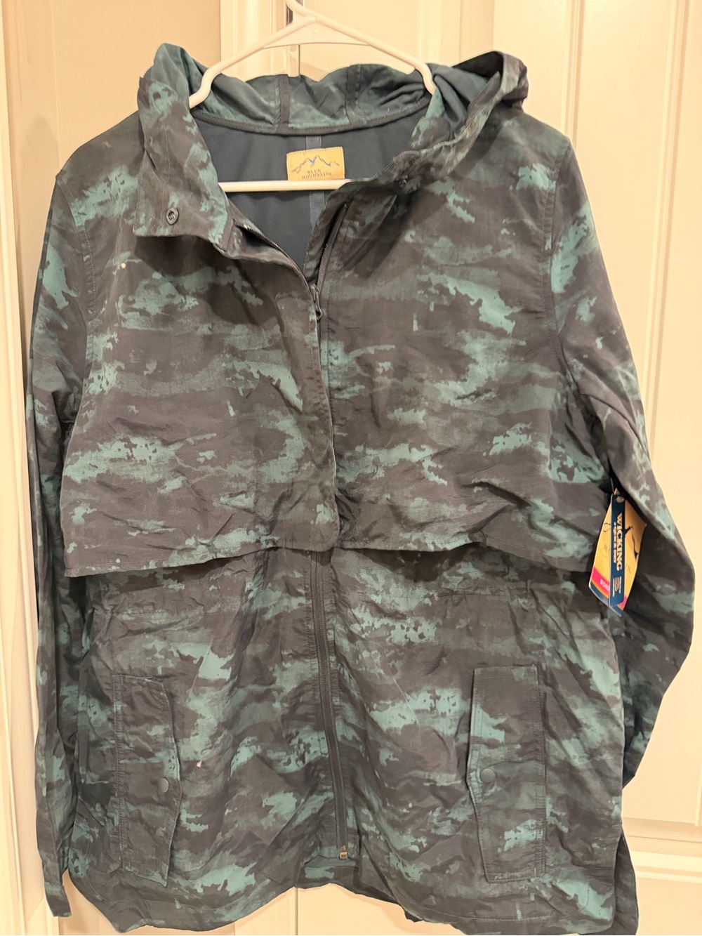 NWT Blue Mountain Green Camo Moisture Wicking Light W Women  Full Zip Jacket